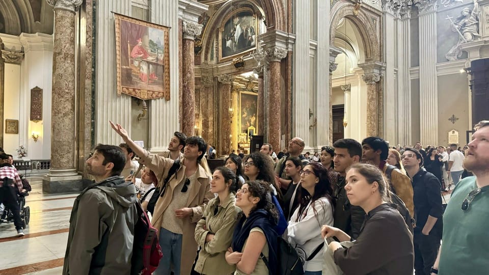 Alternative Walking Tour of Rome's City Center & Hidden Gems - The secret stop: why brief detours can change the whole walk