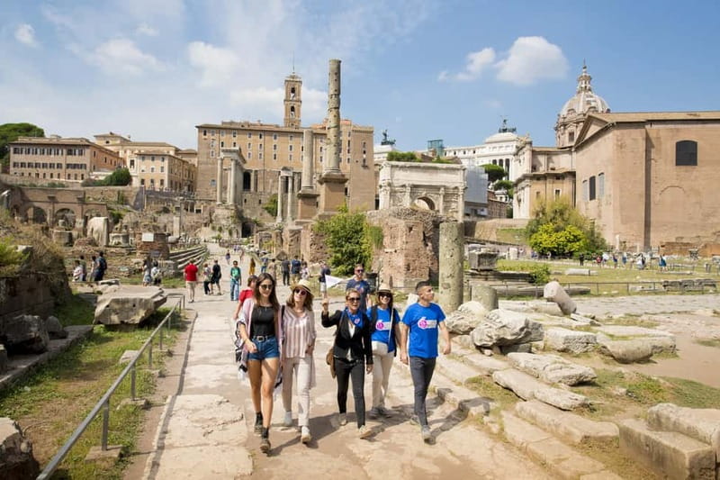 Colosseum Arena, Forum & Palatine Hill Guided Tour - Reading the Colosseum’s Hidden Engineering Under Your Feet