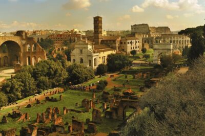 Colosseum: Gladiator’s Gate & Arena Floor Experience - Meeting at the Arch of Constantine and getting inside