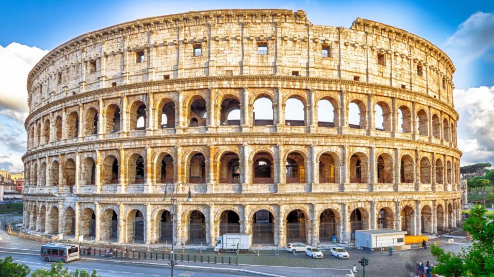 Colosseum: Gladiator’s Gate & Arena Floor Experience - The guide’s job: facts over myth (and fewer myths)