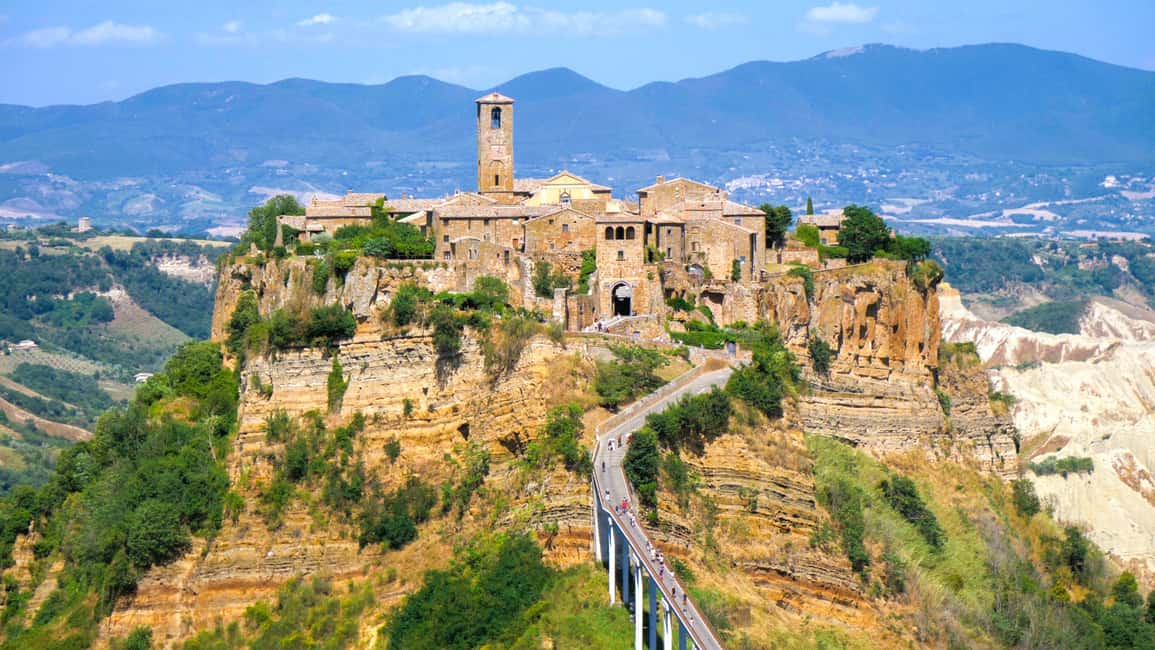 From Rome: Bagnoregio & Orvieto Day Trip with Wines & Lunch - Walking realities at Civita: hills, inclines, and how to plan