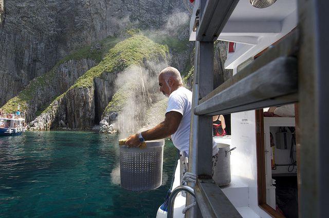 From Rome: Ponza Island Day Trip with Boat Excursion - Ponza Port Break: Shopping and a Quiet Hour by the Sea