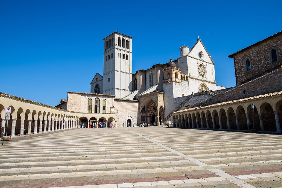 From Rome: Umbria, Assisi and Orvieto Day Tour - Assisi under the ancient walls: St. Francis, Santa Chiara, and the Basilica focus