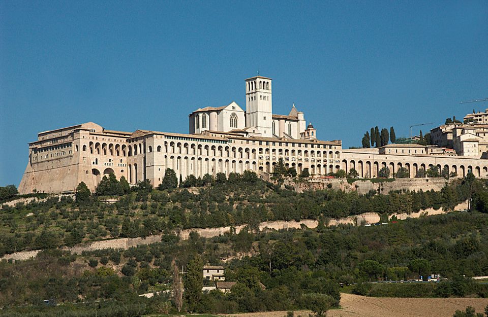 From Rome: Umbria, Assisi and Orvieto Day Tour - How much walking you’ll do (and what shoes you should wear)