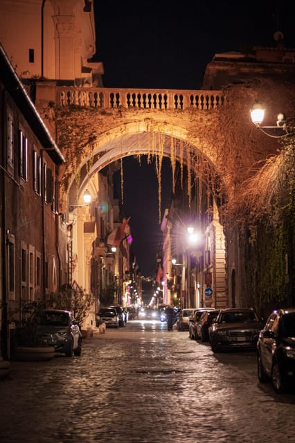Ghosts, Legends & Mysteries of Rome Tip-Based Walking Tour - The route from Castel Sant’Angelo to Campo de’ Fiori: what those stops add