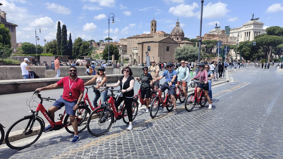 Private Rome Bike tour - Riding Up to the Pantheon Without the Crowd Shuffle