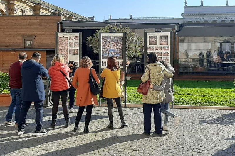 Private Vatican Tour with the option to visit St. Peter's - A private Vatican route that trades queues for context