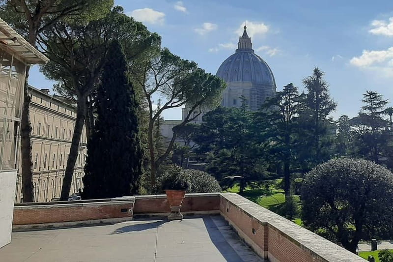Private Vatican Tour with the option to visit St. Peter's - Practical tips before you go: dress, ID, and the no-photo rule