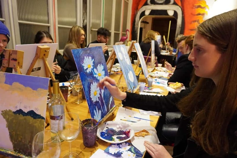 Rome: Afternoon Paint and Sip Experience in Piazza Navona - The 2.5-hour paint-and-sip format: what you’ll do