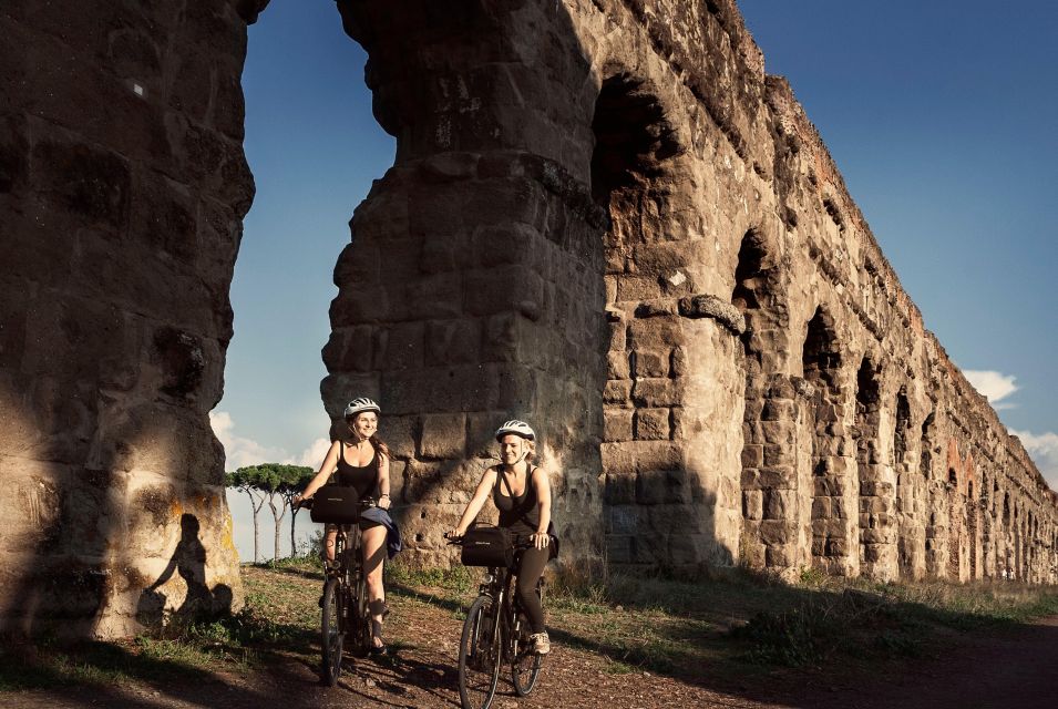 Rome: Appian Way, Catacombs & Roman Aqueducts Top EBike Tour - From Via Labicana to the Aurelian Walls: the day starts on rails