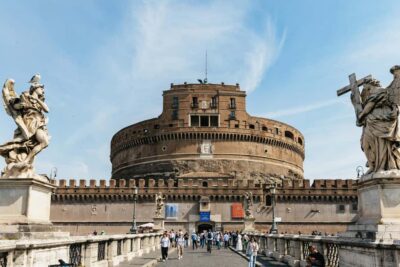 Rome: Castel Sant'Angelo Skip-the-Line Guided Tour - Skipping the line at Lungotevere Castello: how the start works