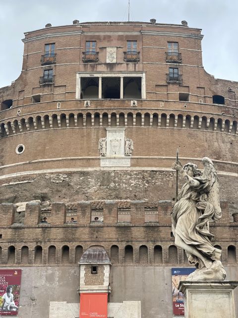 Rome: Castel Sant’Angelo Skip-the-Line Ticket & Audio Guide - What you actually see: Hadrian’s Mausoleum to a fortress