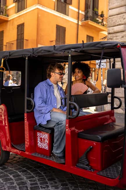 Rome: City Highlights E-Tuk Tuk Tour - Colosseum and Circus Maximus: big-scale Rome without the marathon