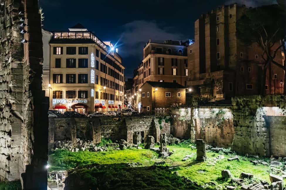 Rome: City Highlights Moonlight Walking Tour - Trevi Fountain in moonlight: quieter photos, clearer symbols, and a coin