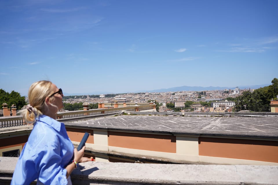 Rome: City Tour by Vespa with Pictures and Sweets Tastings - Key Things That Make This Rome Vespa Tour Fun