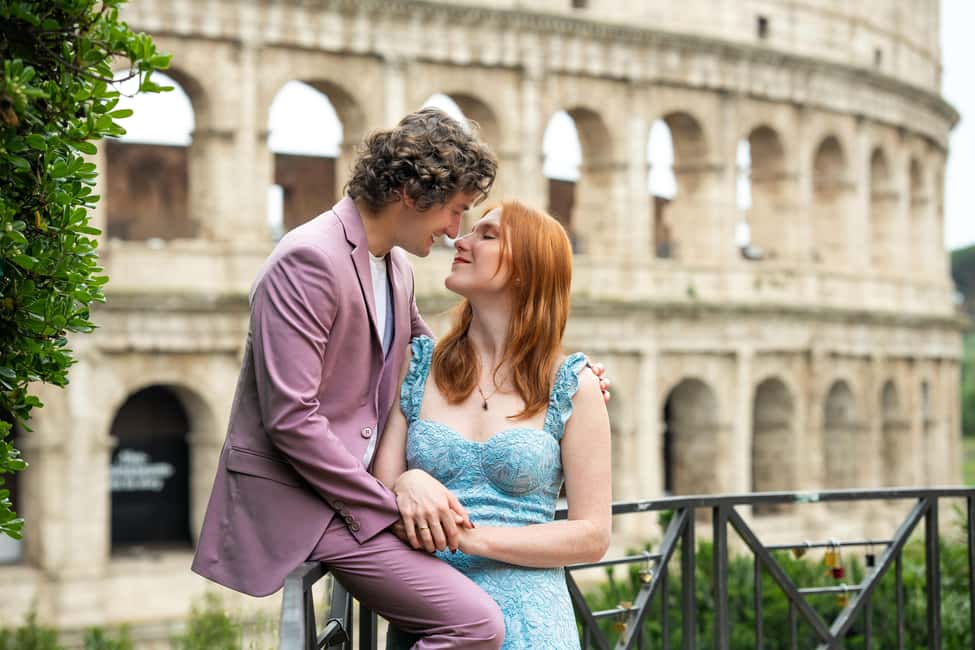 Rome: Colosseum Private Photoshoot - Posing help that makes first-timers look natural