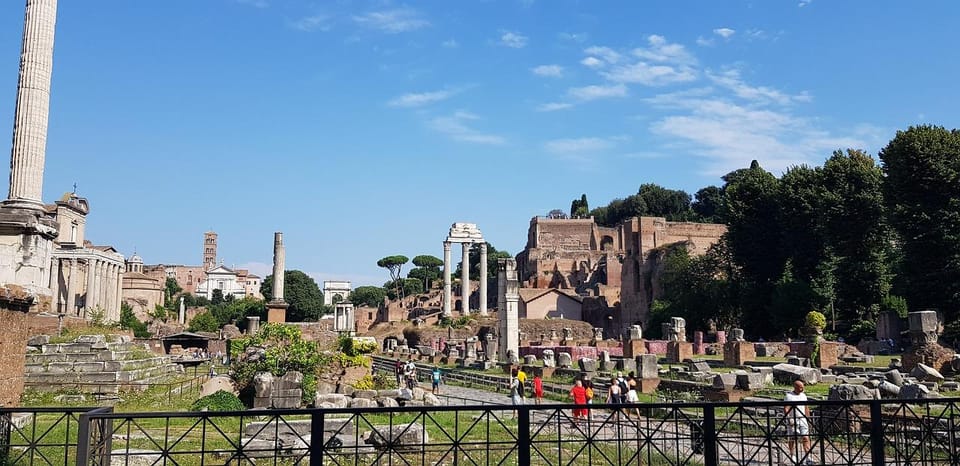 Rome: Colosseum, Roman Forum & Palatine Hill Experience - Small Group Size and the Reality of Time (1–2 Hours)