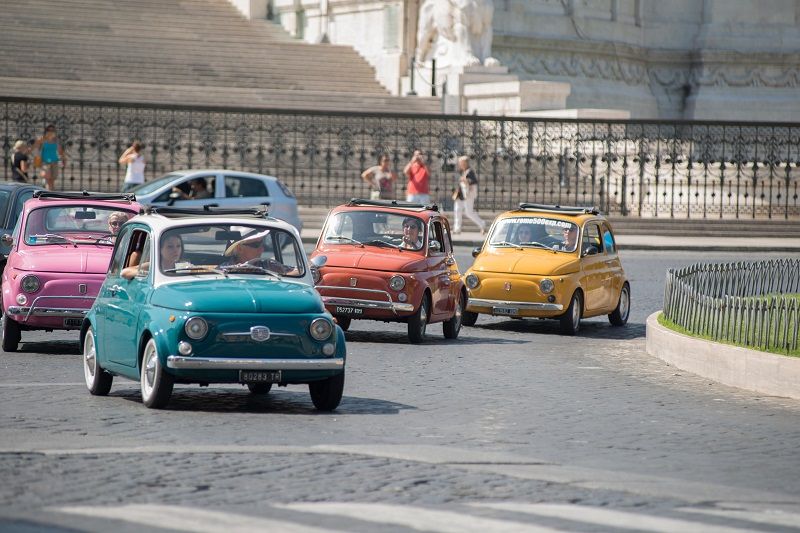 Rome Driving Tour By Vintage Fiat 500 - Colosseum area start: the moment you feel like a celebrity
