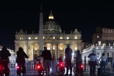 Rome: E-Bike Night Tour with Food and Wine Tasting - Getting set up at Via Antonio Rosmini (and why it matters)