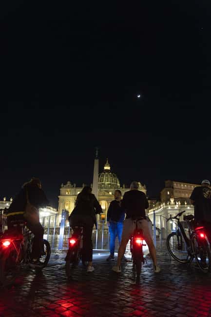 Rome: E-Bike Night Tour with Food and Wine Tasting - The salumeria food and wine tasting stop (this tour’s sweet spot)