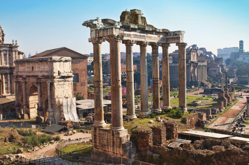 Rome E-Bike Tour – Small Group, Safe Route & Local Guide - Campo de’ Fiori and the “less-overdone” side of Rome
