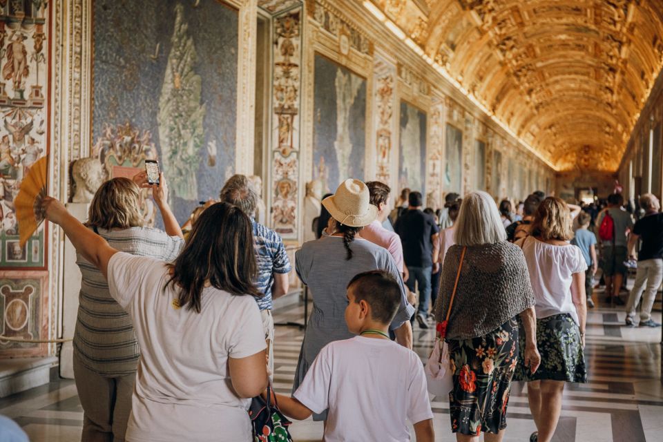 Rome: Early-Morning Vatican Museums and Sistine Chapel Tour - Practical tips for a smooth 3–4 hour Vatican morning
