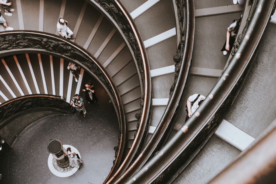 Rome: Early Vatican Museums & Sistine Chapel Tour - Early entry at the Vatican: why morning access changes everything