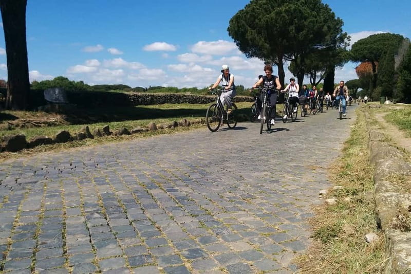 Rome Explorer Pass: 2 to 7 Attractions - Includes Colosseum - Pizza, gelato, and a few smart walking moves