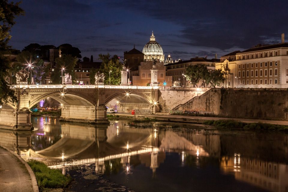 Rome: Murder Mysteries of Rome Guided Walking Tour - Finishing near Castel Sant’Angelo: a dramatic last note