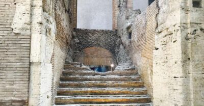 Rome: Navona Square Underground Ticket with Audio Guide - Getting In at Piazza Navona: Find the Tourist Point by the Fountain