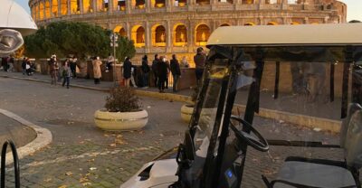 Rome: Night Tour by Golf Cart with Italian Dinner and Gelato - What you see: famous landmarks plus the right kind of context