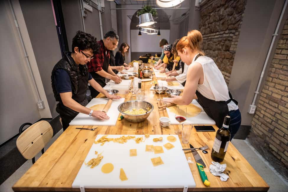 Rome: Pasta Cooking Class with Market Visit and Wine - Nomentano Market: the ingredient trip that makes the cooking click