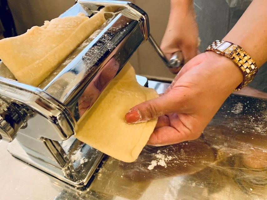 Rome: Roman Master Chef Cooking Class with Wine - A Roman cooking class inside a real restaurant setting
