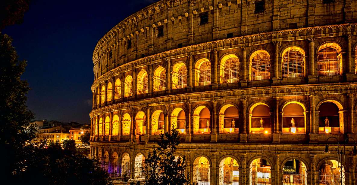 Rome: Small-Group Night Tour with Pizza and Gelato - Rome looks better when the lights come on