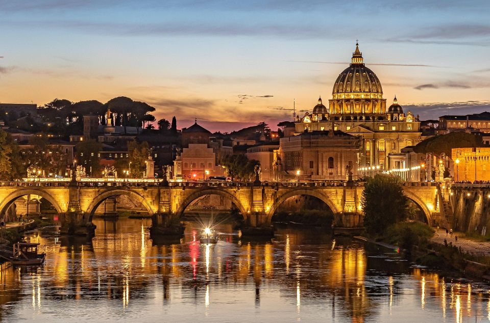 Rome: Small-Group Night Tour with Pizza and Gelato - Piazza Navona to Trevi: pizza first, then the walk-and-look rhythm