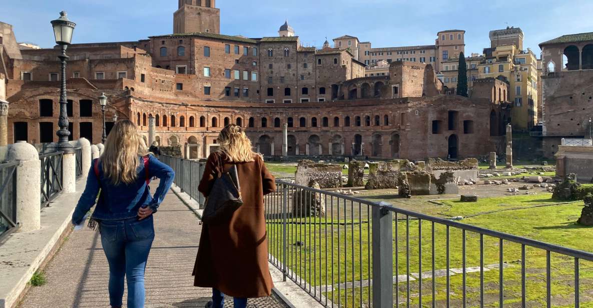 Rome: Trajan Markets Experience with Multimedia Video - The Forums Around You: Trading and Meeting Points in One Neighborhood