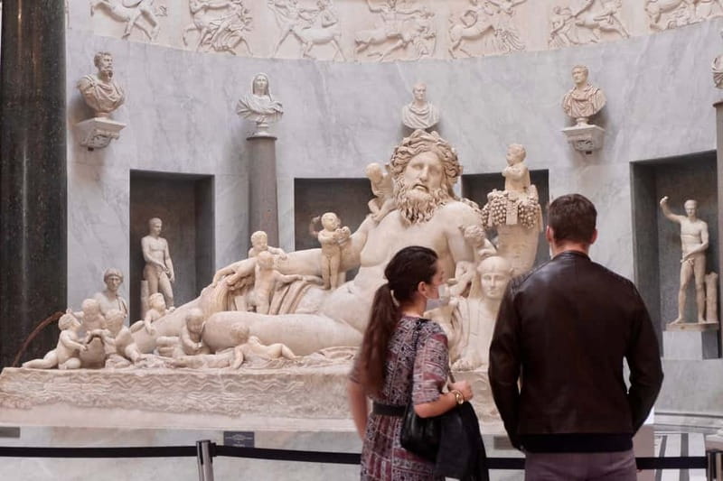 Rome: Vatican Museums & Sistine Chapel Skip-the-Line Tour - Raphael, da Vinci, and Caravaggio: the museum highlights in plain sight