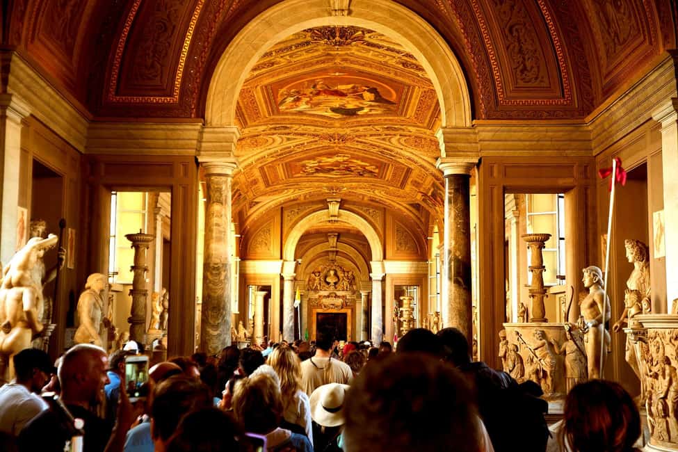 Rome: Vatican & Sistine Chapel Tour + Optional Colosseum - Getting to the tour: Viale Vaticano 100 meeting point and first steps