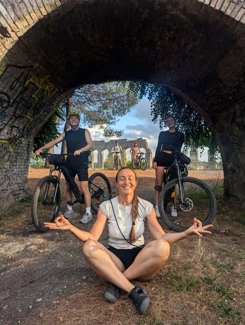Rome:Appian Way E-bike Tour, Catacombs, Aqueducts & Transfer - Parks, photo moments, and the “we’re actually out here” feeling