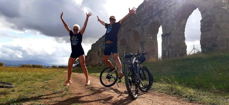 Rome:Appian Way E-bike Tour, Catacombs, Aqueducts & Transfer - Bikes, helmets, and the comfort checklist