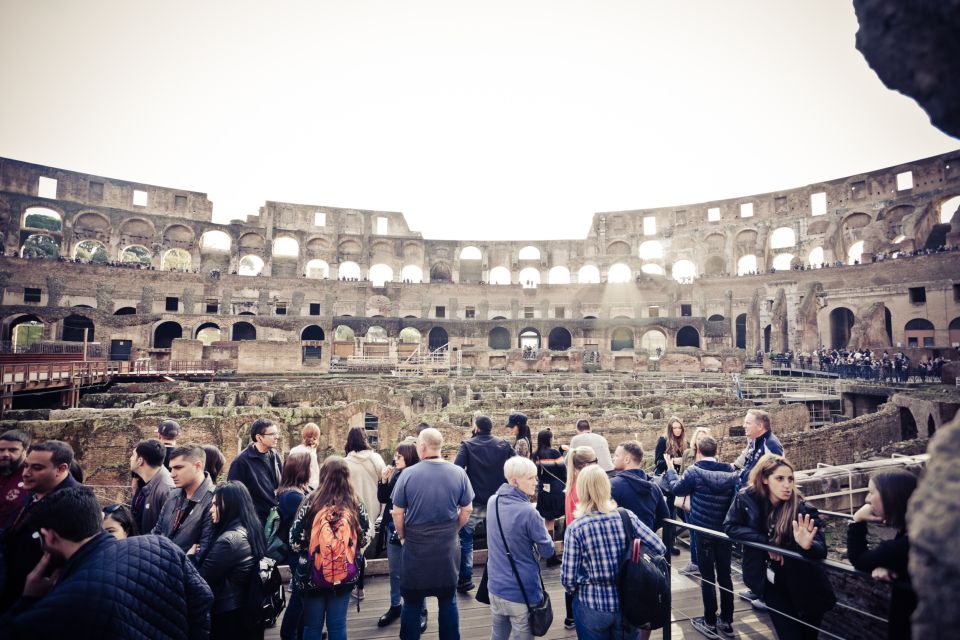 Small-group Colosseum, Forum and Palatine Guided Tour - Logistics that can change your experience: security and screening